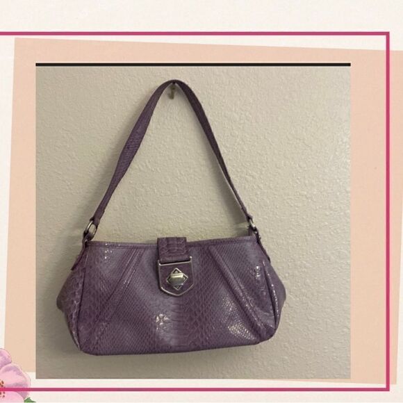 WORTHINGTON VIYNL LAVENDER CROCODILE SHOULDER BAG!! - Picture 1 of 6